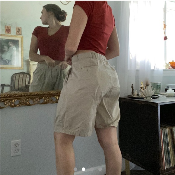 🫓thrifted work shorts🏈 - Picture 2 of 4